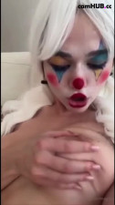 Megan Guthrie Clown Teases Her Curves Onlyfans
