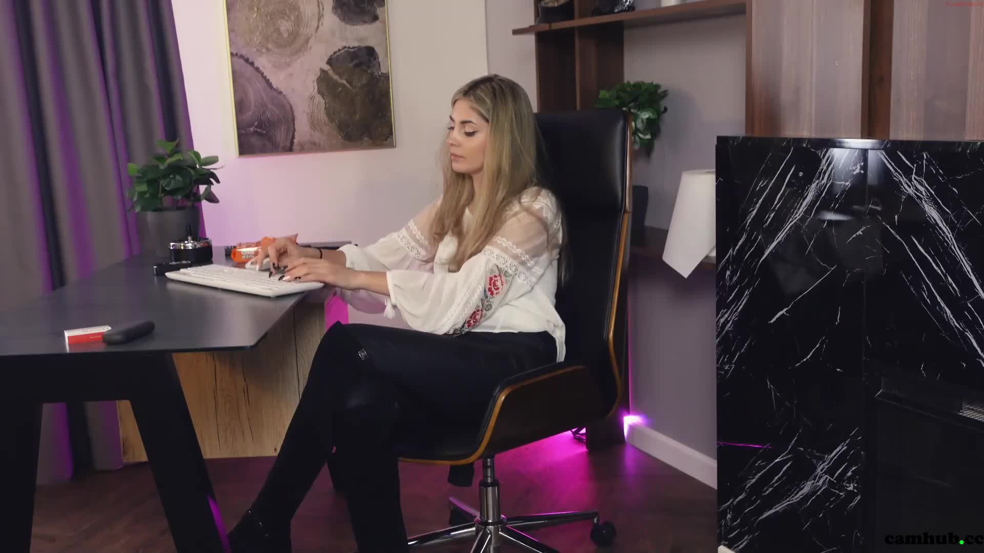 Performer Watch alliesynn 26.02.2022 1100_female_chaturbate_1_ - #1 Records Sex Cam | ePornREC