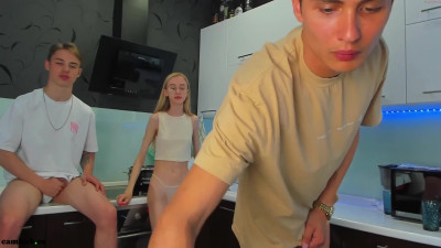 triple_crystal 25-June-2022 1415 porn chaturbate 7