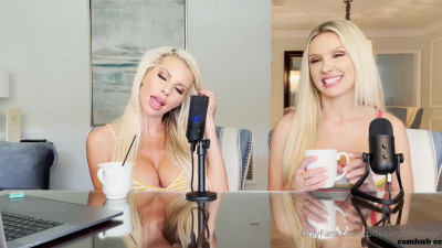 Coffee and Cleavage aka coffeeandcleavage onlyfans The nipple with big boobs fascinates the look