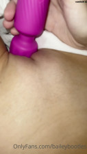 Baileybootles onlyfans Beautiful female strips and jerks off