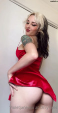 violetjanexxx onlyfans Cute mare posing in lingerie
