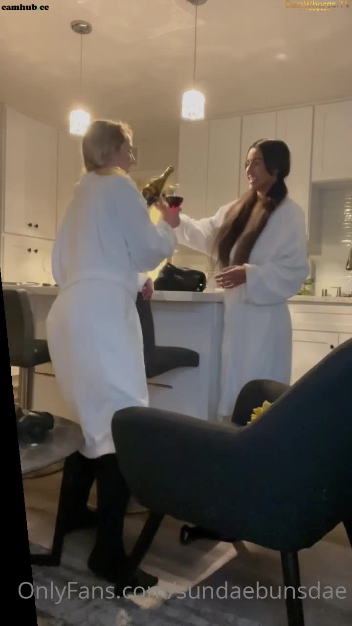 Performer Mia Falls aka sundaebunsdae onlyfans newest video 11 - #1 Records Sex Cam | ePornREC