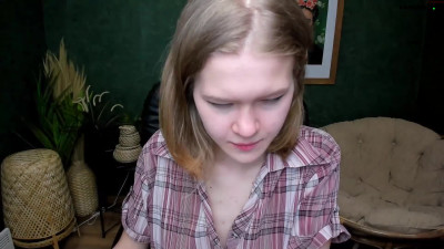 [chaturbate.com] idk_what_im_doing_ 22.05.2022 female_webcam part 4