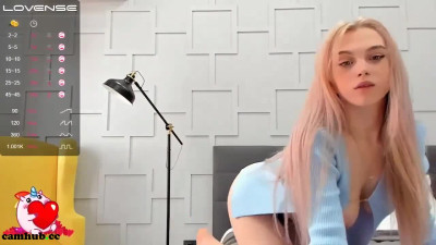 small_blondee chaturbate 202204040910