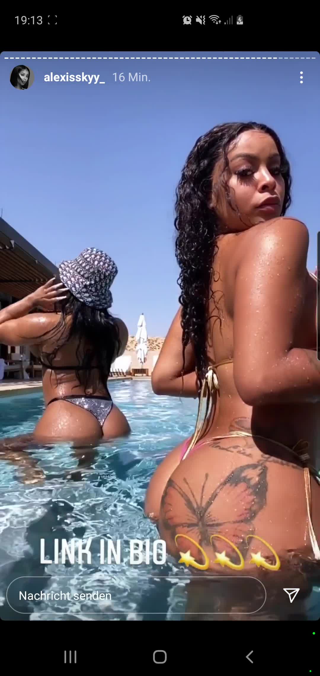 Performer Alexis Skyy aka alexisskyyofficial onlyfans Busty girl pulls shaved pussy - #1 Records Sex Cam | ePornREC