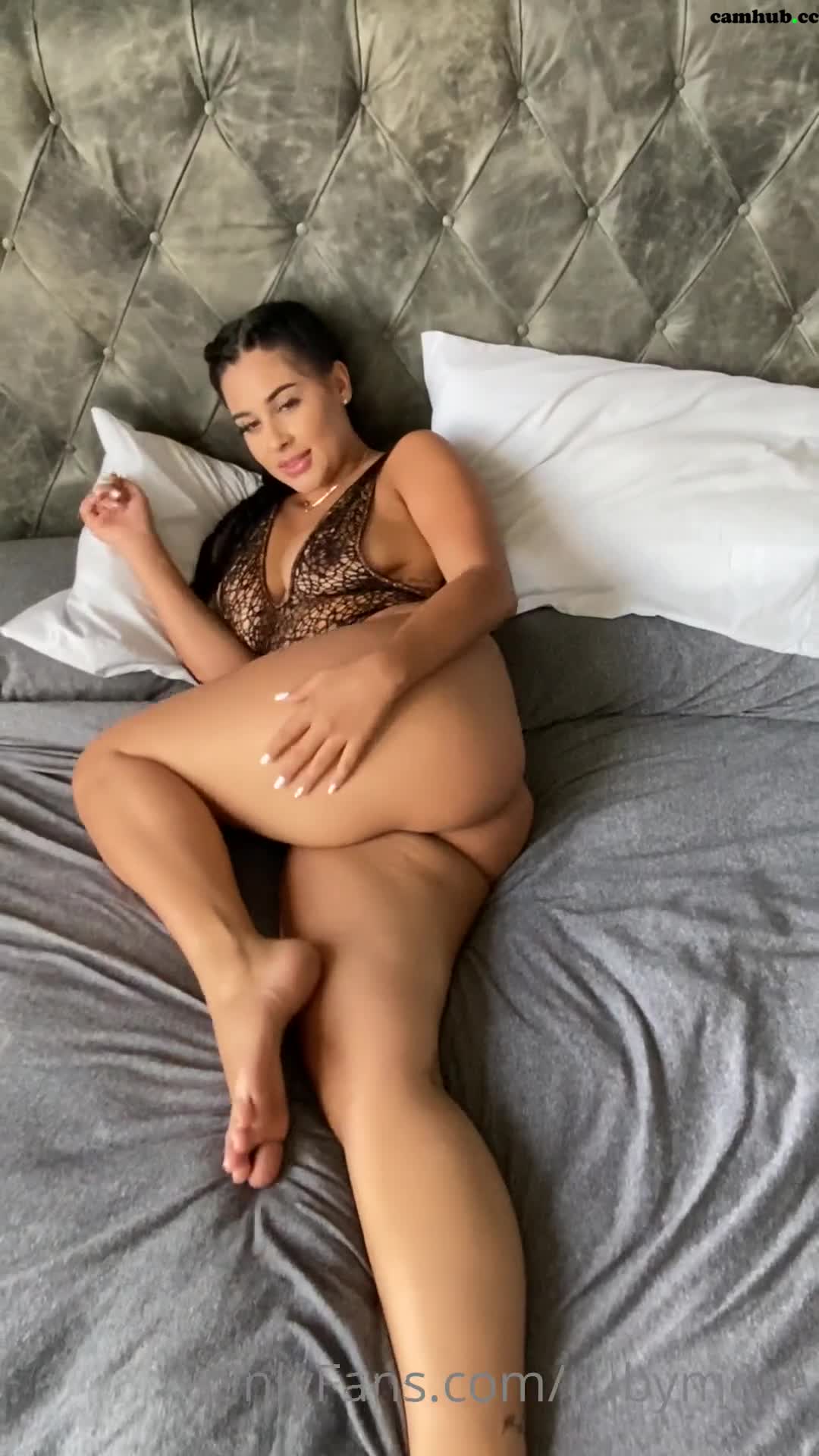 Performer COLOMBIAN PUSSY aka Ruby More aka rubymore onlyfans Shrew priestess passionately caresses pussy - #1 Records Sex Cam | ePornREC