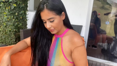 COLOMBIAN PUSSY aka Ruby More aka rubymore onlyfans  pampushka gets an orgasm