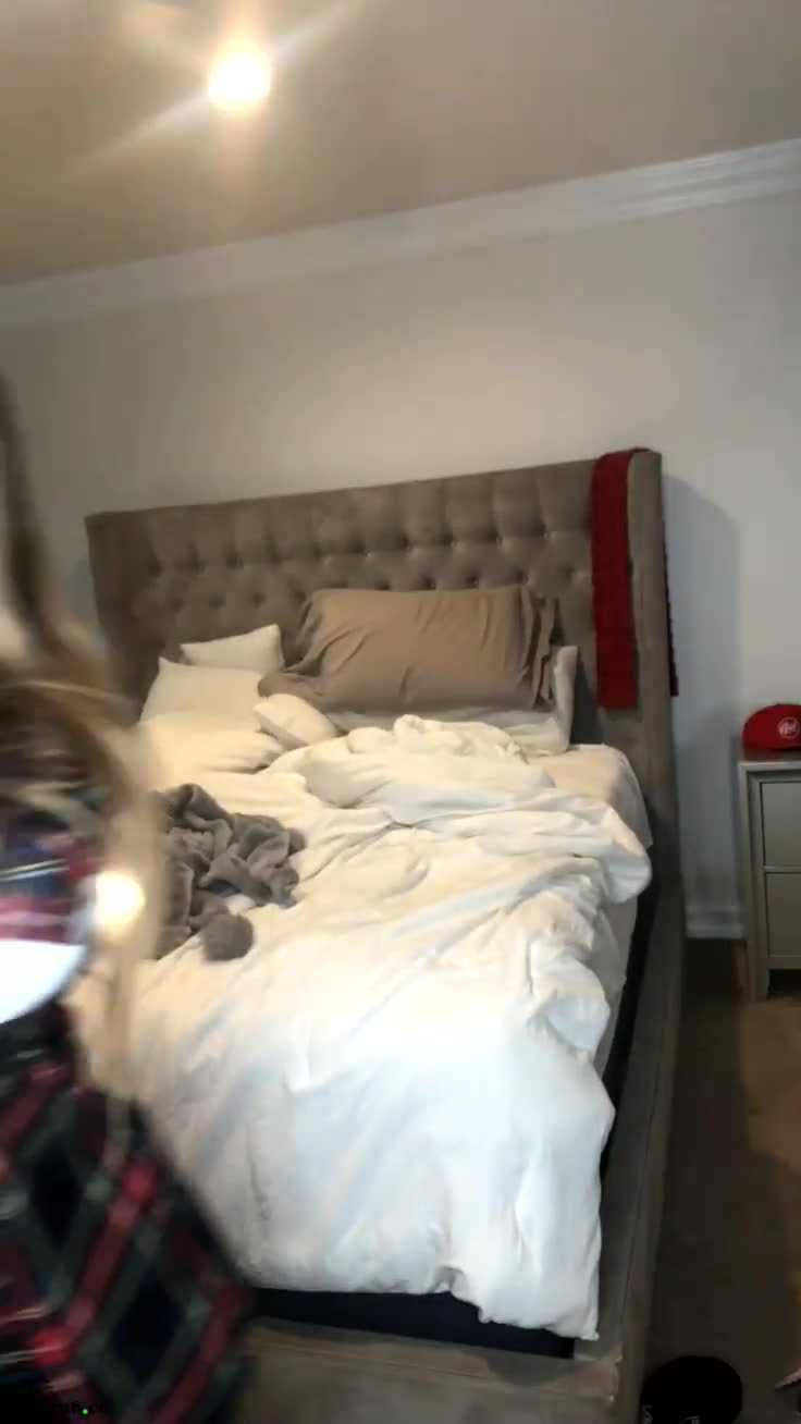 Performer desssyyy onlyfans Experienced slut caresses shaved cunt - #1 Records Sex Cam | ePornREC