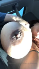 julianajuggz onlyfans Busty small exposes her charms