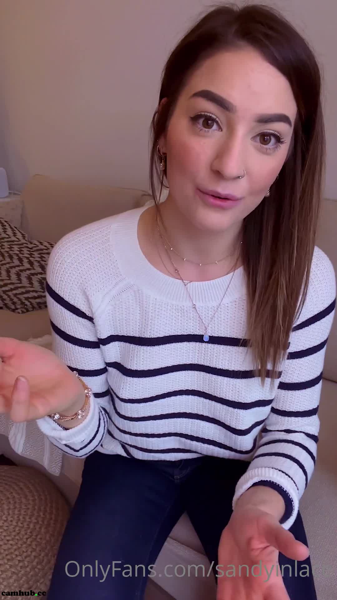 Performer SandyInLace onlyfans Charming girl plays with two toys - #1 Records Sex Cam | ePornREC