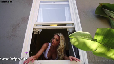 Summer Storm onlyfans Crazy doll fucks pussy with phallus