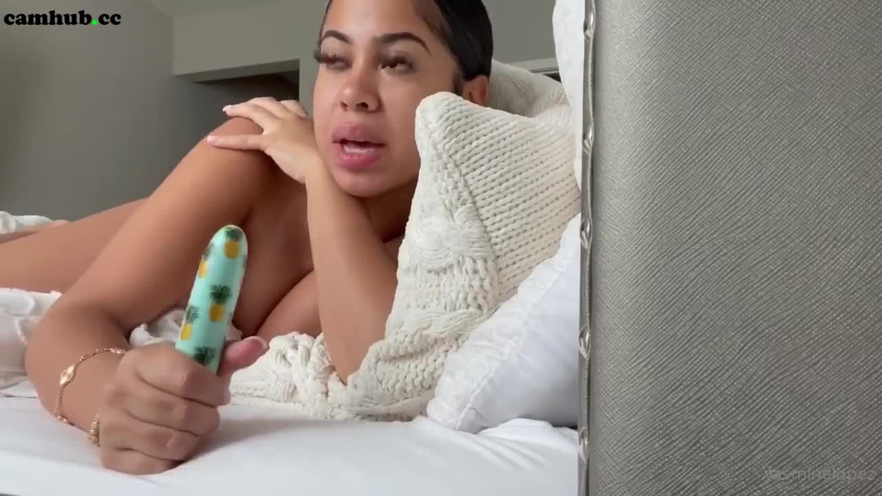 Performer YazmineL onlyfans 4_02_2022 Camcording 2022 - #1 Records Sex Cam | ePornREC