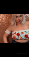 zoieburgher onlyfans Big boobed slut dancing striptease