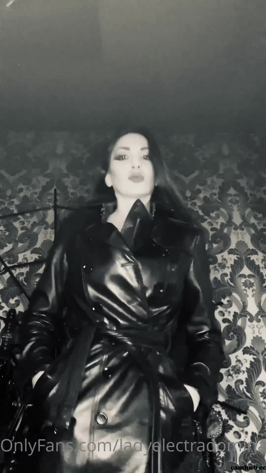 Performer Ladyelectradominatrix onlyfans Hot little woman bares chic boobies - #1 Records Sex Cam | ePornREC