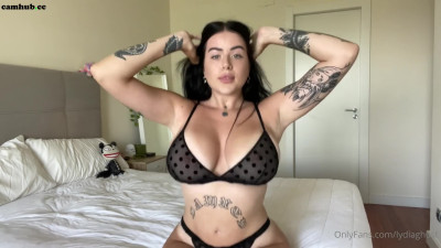 Lydiagh0st onlyfans Busty bitch jerks pussy with phallus