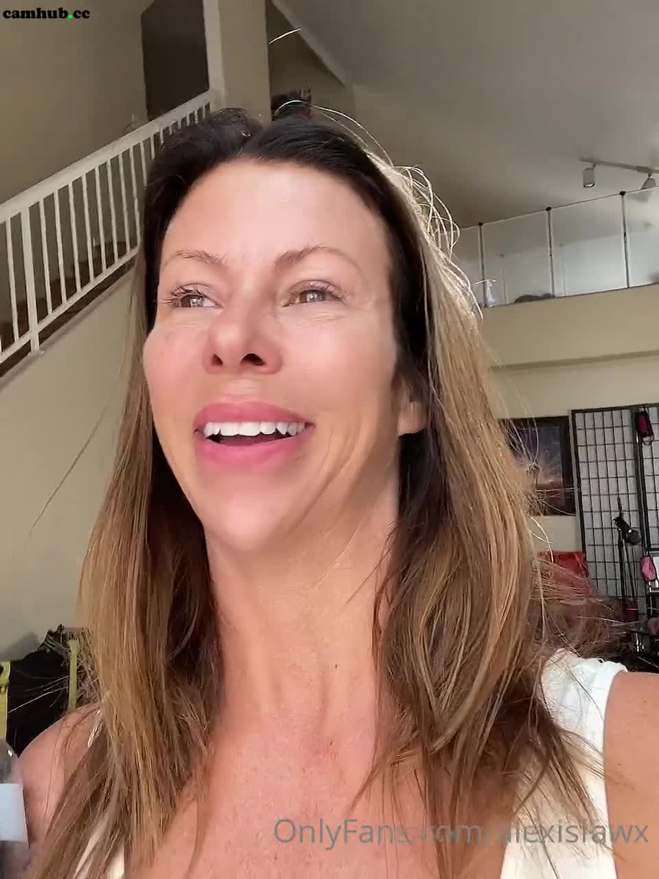 Performer Alexis Fawx aka alexisfawx onlyfans Beautiful bitch fucking pussy - #1 Records Sex Cam | ePornREC