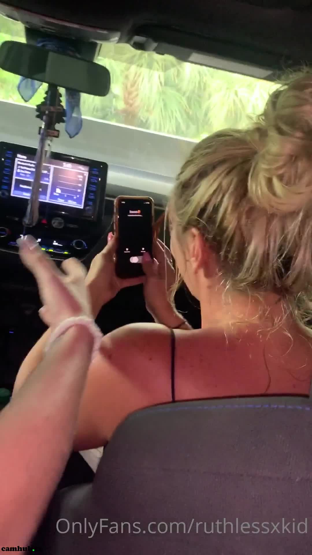 Performer Lil D aka ruthlessxkid onlyfans lustful ladies swagger in private chat, # 1 Porn Archive - ePornREC