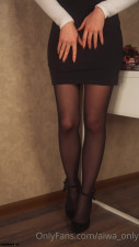 AIWA aka aiwa_only aka TrueGspot aka yoursexylady onlyfans beauty is resting with pussy