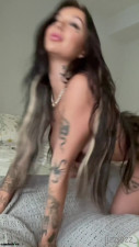 jizzjazz_ aka Jazjizzes onlyfans naughty female caresses shaved cunt