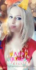 Liliana aka wildtequilla onlyfans crazy girl caresses shaved pussy