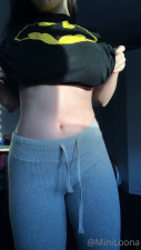 Mini Loonaa aka miniloonaa aka miniloona onlyfans mature bitch stretches big labia